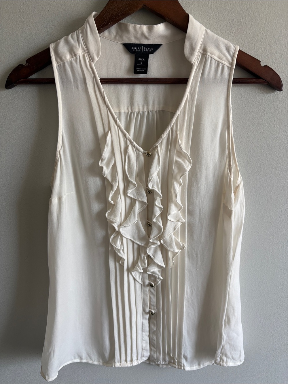 White House Black Market 100% Silk Ruffle Sleevelessā Blouse Cream Size 8